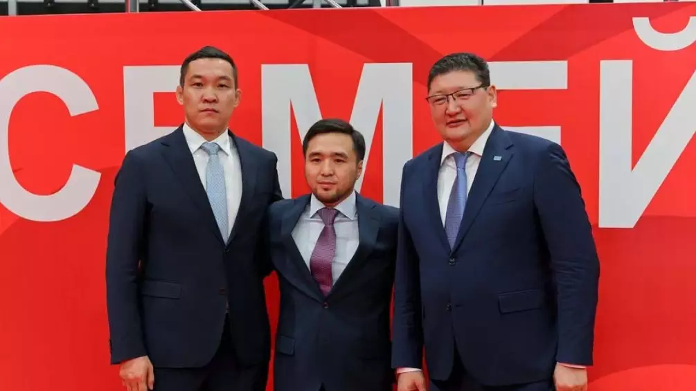 Берік Уәли дзюдошы Елдос Сметовқа 10 миллион теңге берді 