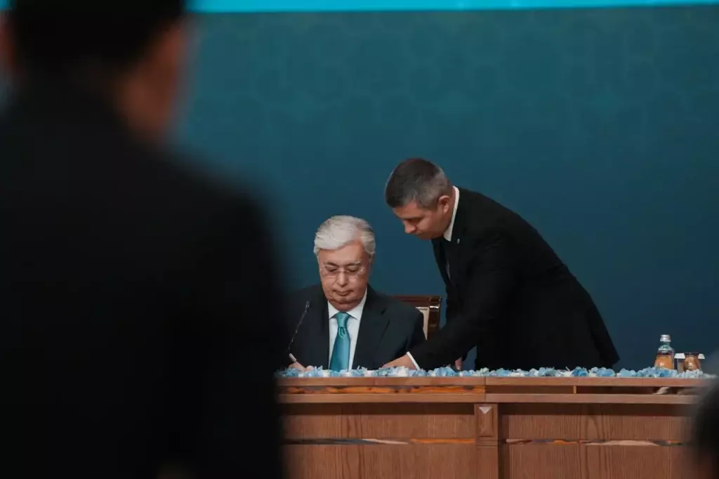 Токаев провел масштабные перестановки в судебной системе