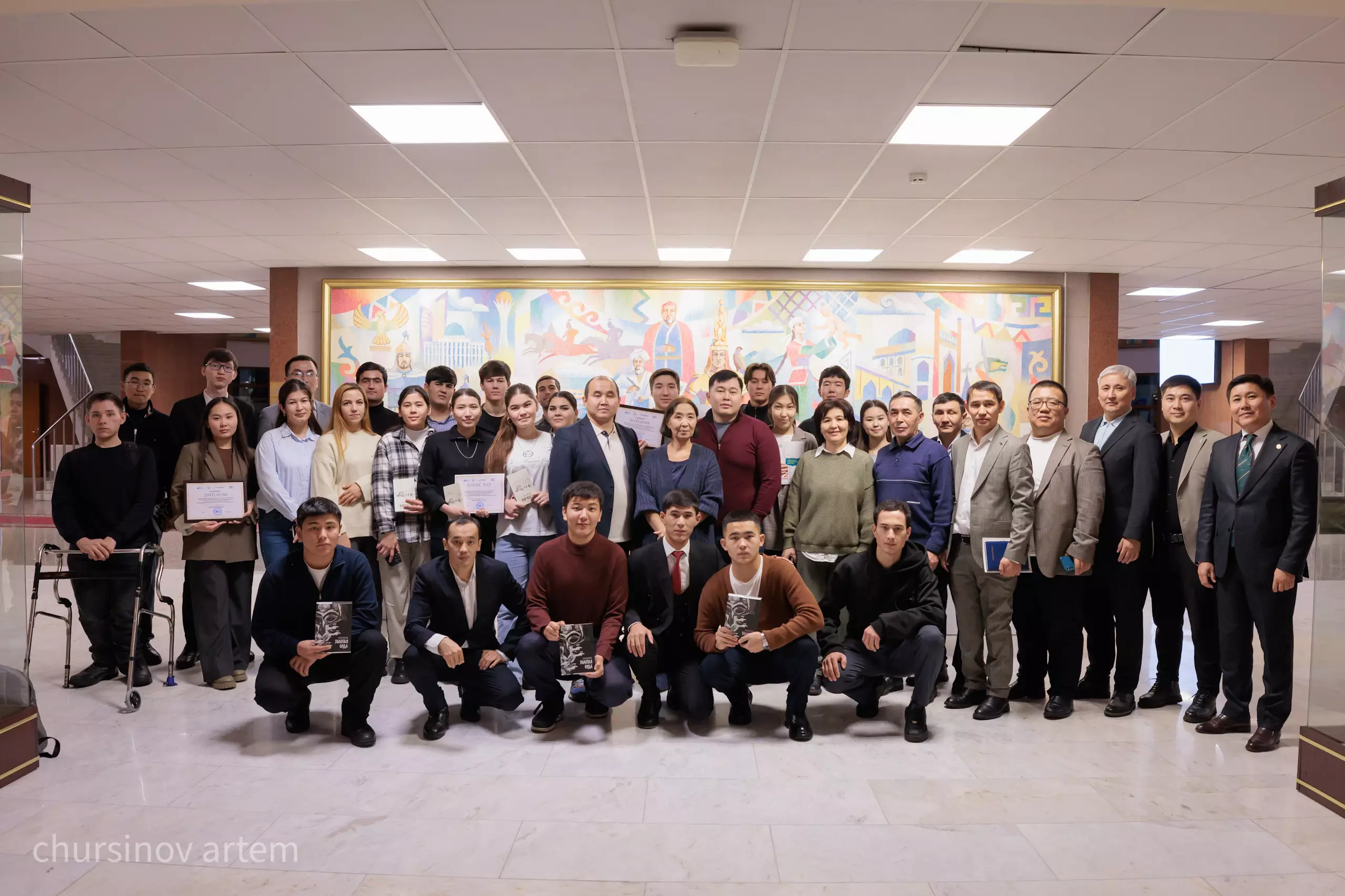 Тарихқа құштар жастар бас қосты: ЕҰУ-де ерекше интеллектуалдық ойын өтті