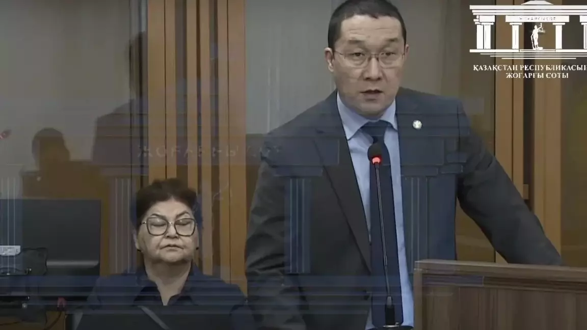Бишімбаевтың анасы сотта көз жасына ерік берді