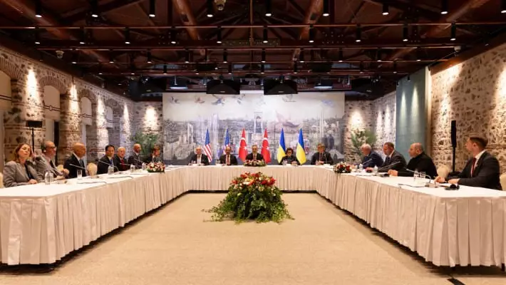 Украина приостановила мирные переговоры с Россией