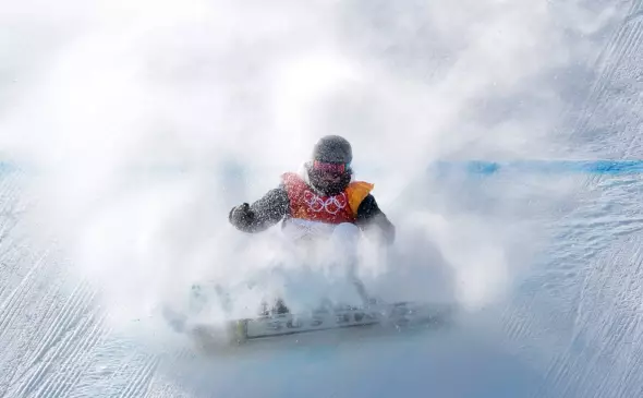 Вице-чемпионка мира по сноуборду попала под снежный обвал в Японии
