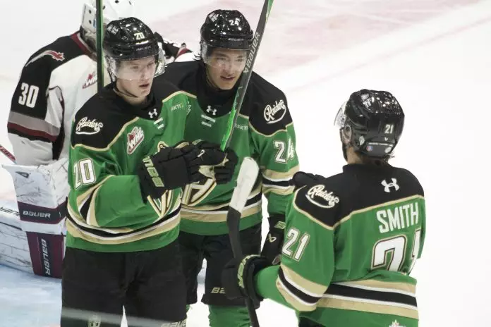 Қазақ хоккейшісінің қос шайбасы канадалық командаға жеңіс сыйлады