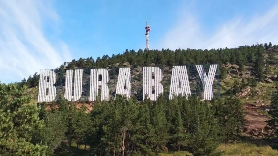 Болат Назарбаев Бурабайдағы жерлерді “таныс арқылы” алуы мүмкін бе?