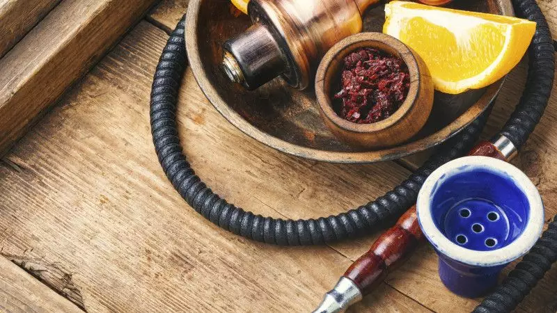 В Казахстане могут разрешить курение кальянов