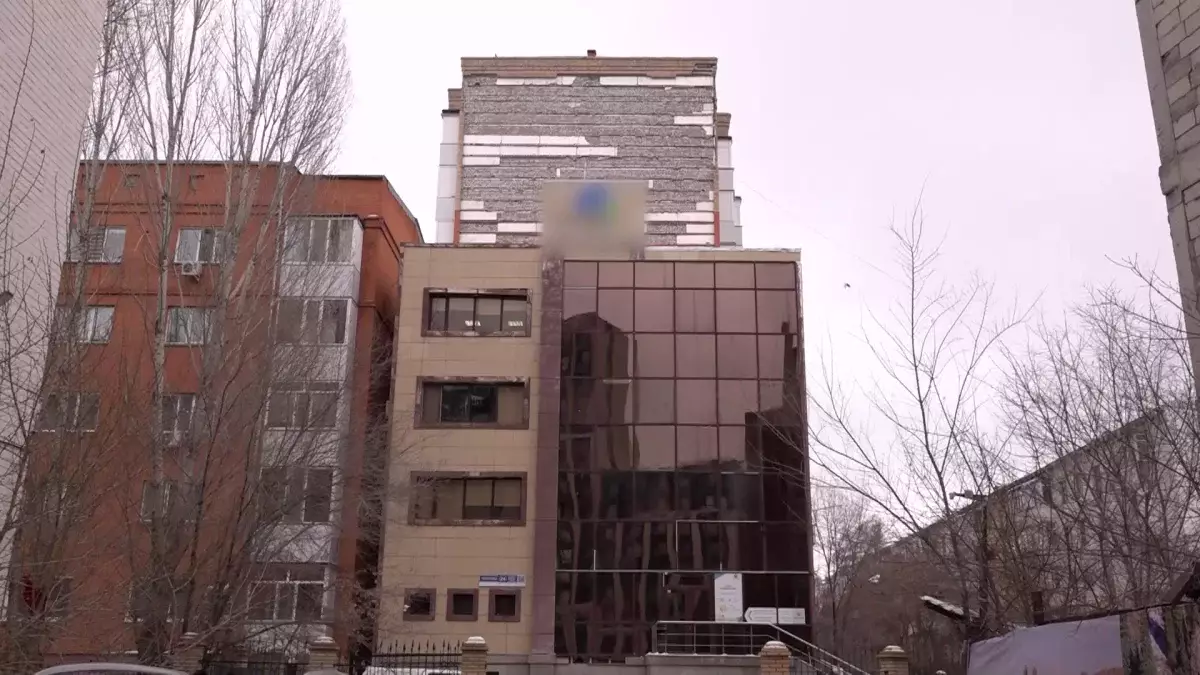 Астанада құлаған тұрғын үй қасбетіне жауапты құрылыс компаниясының ісіне қандай баға беріледі