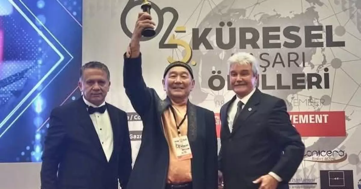   Күйші Жанғали Жүзбай халықаралық беделді сыйлыққа ие болды   