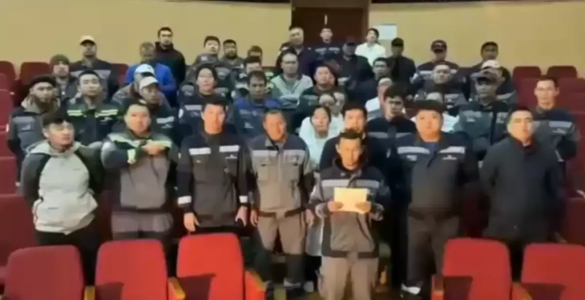 «Қазақтелекомда» сыйақы дауы: басшылар миллион алды, жұмысшылар – 20 мың