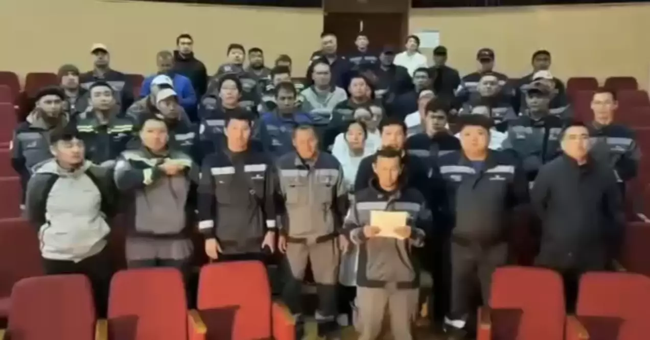 «Қазақтелекомда» сыйақы дауы: басшылар миллион алды, жұмысшылар – 20 мың