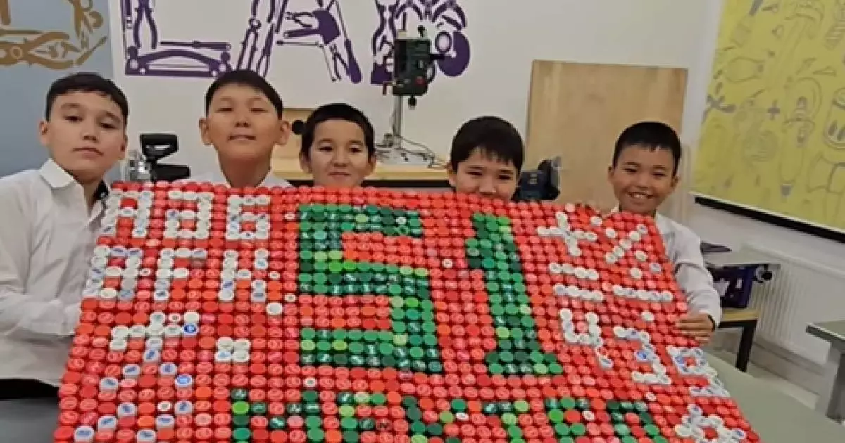  Семей оқушылары бөтелке қақпақтарын қайта өңдейтін ерекше эко-жобаны қолға алды 