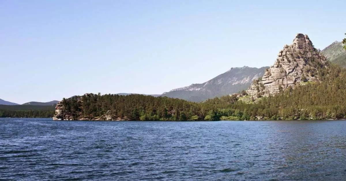  Жемқорлық болуы мүмкін: Болат Назарбаев Бурабайдағы жерлерді қалай алған 