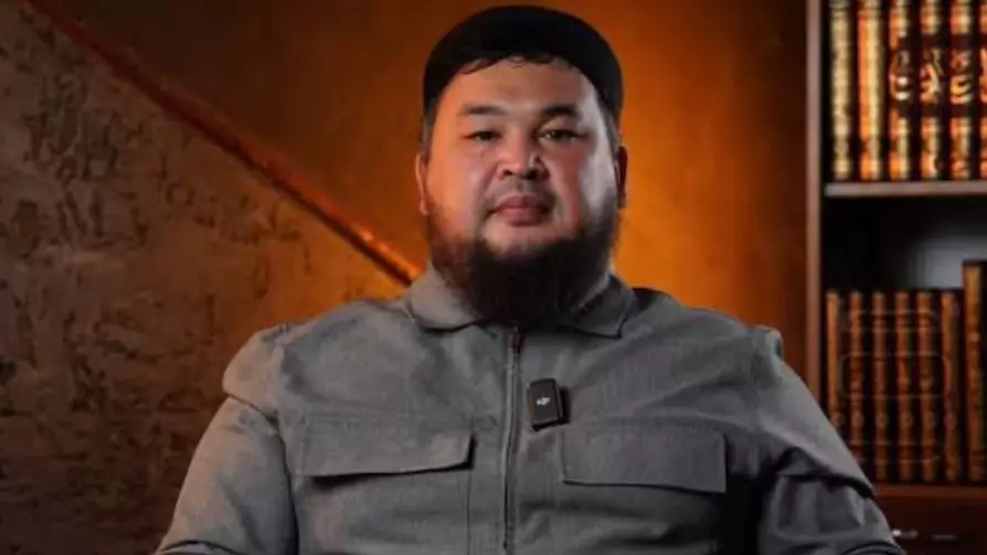 Уағызшы "тәпішкеден секіріп" кетті