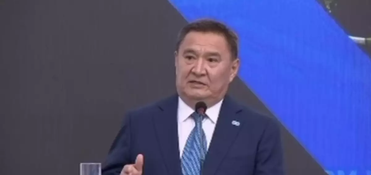 «Сучьи хутор»: Ақмола облысының әкімі брифингте оңбай қателесті (ВИДЕО)