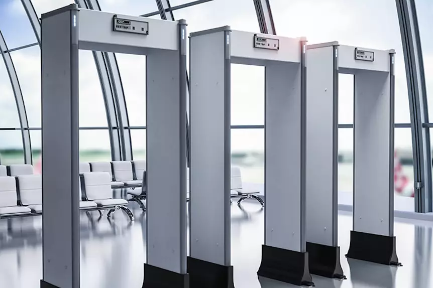 В Казахстане могут установить металлоискатели в торговых центрах