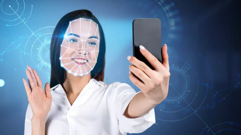 Онлайн несиелердің 90%-ы заңсыз: Депутат дабыл қақты