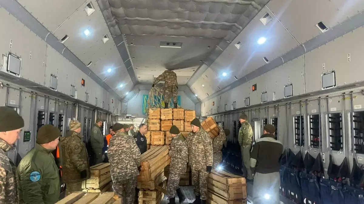 Қазақстан Ауғанстанға гуманитарлық жүк жөнелтті