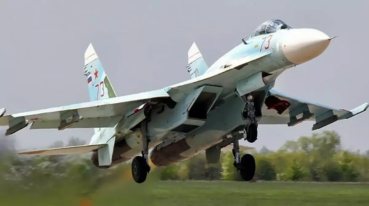 В Карелии разбился военный истребитель, погибли два пилота