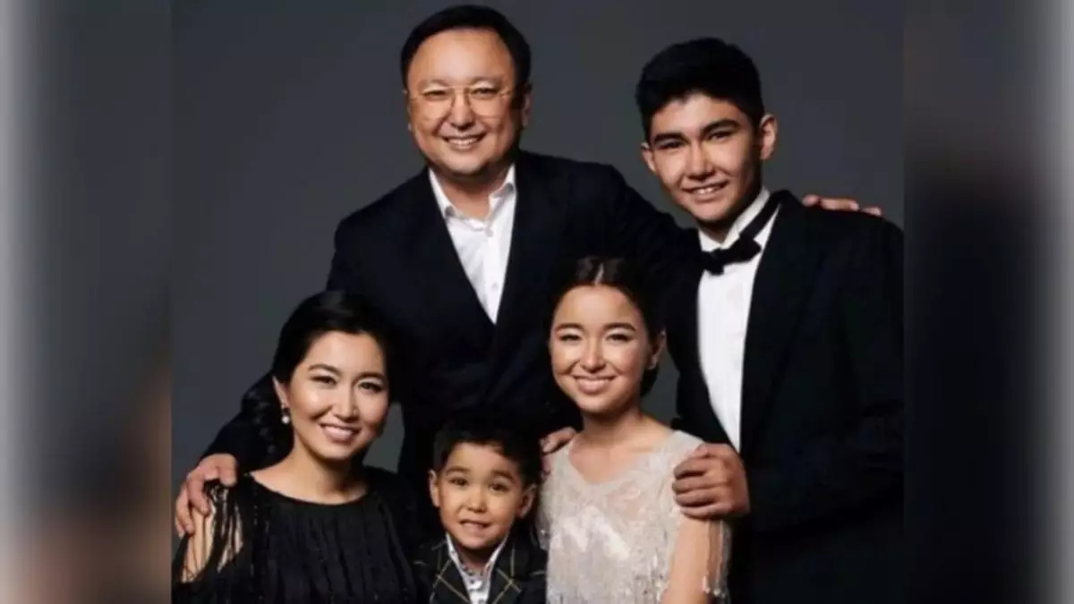 «Мы требуем справедливости». Жена покойного Армана Дуйсенова попросила помощи у президента