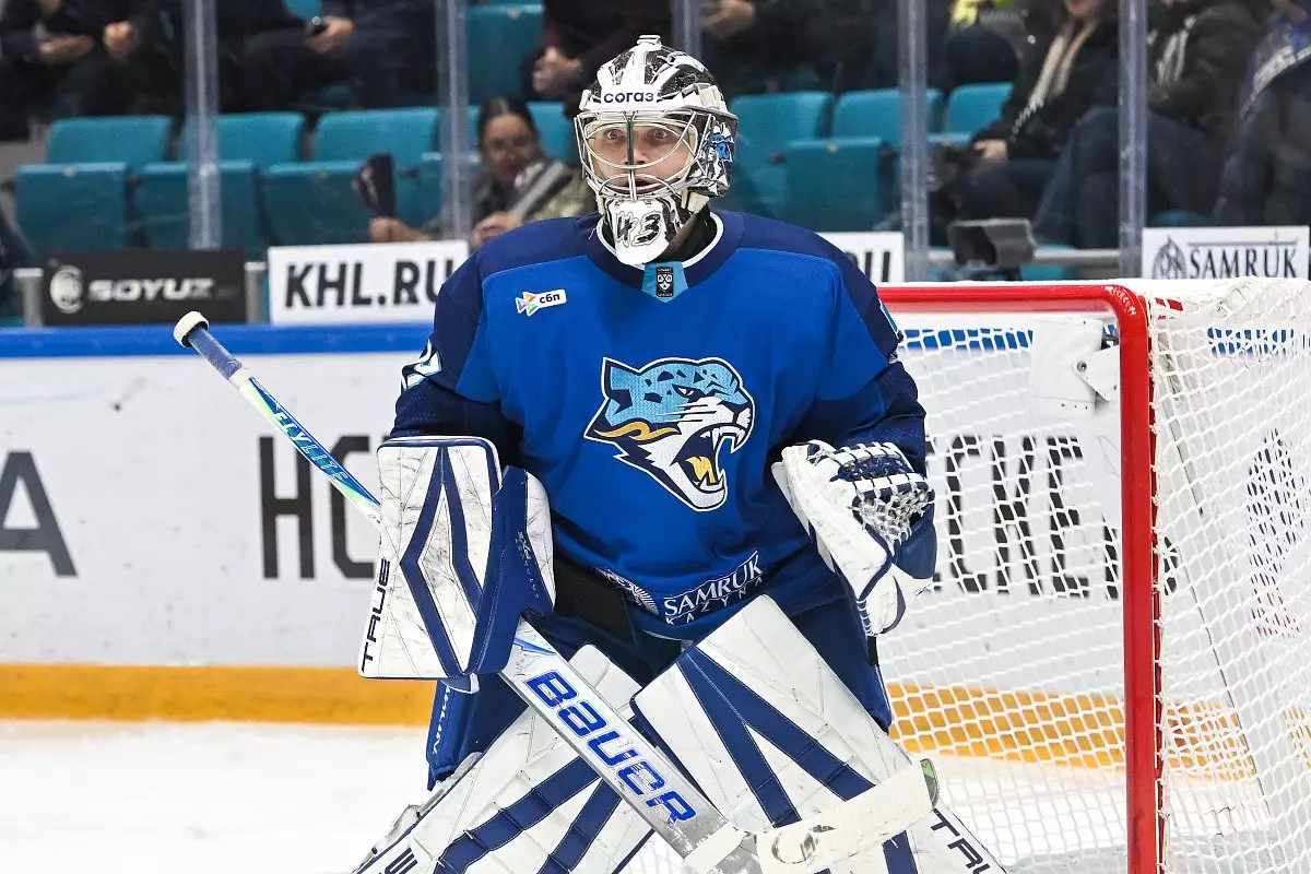 Казахстанский хоккеист дебютирует в США