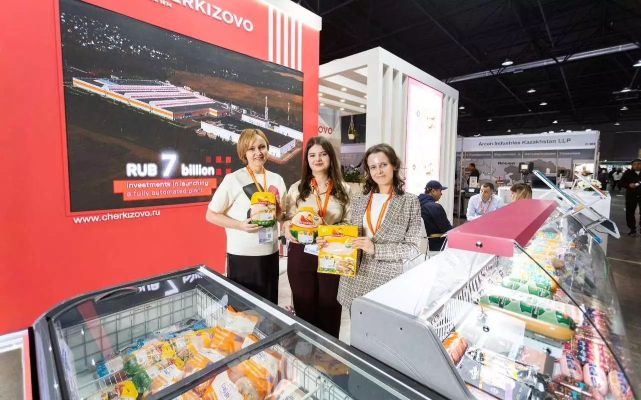 Группа Черкизово начала продавать продукцию под брендом Петелинка в Казахстане.