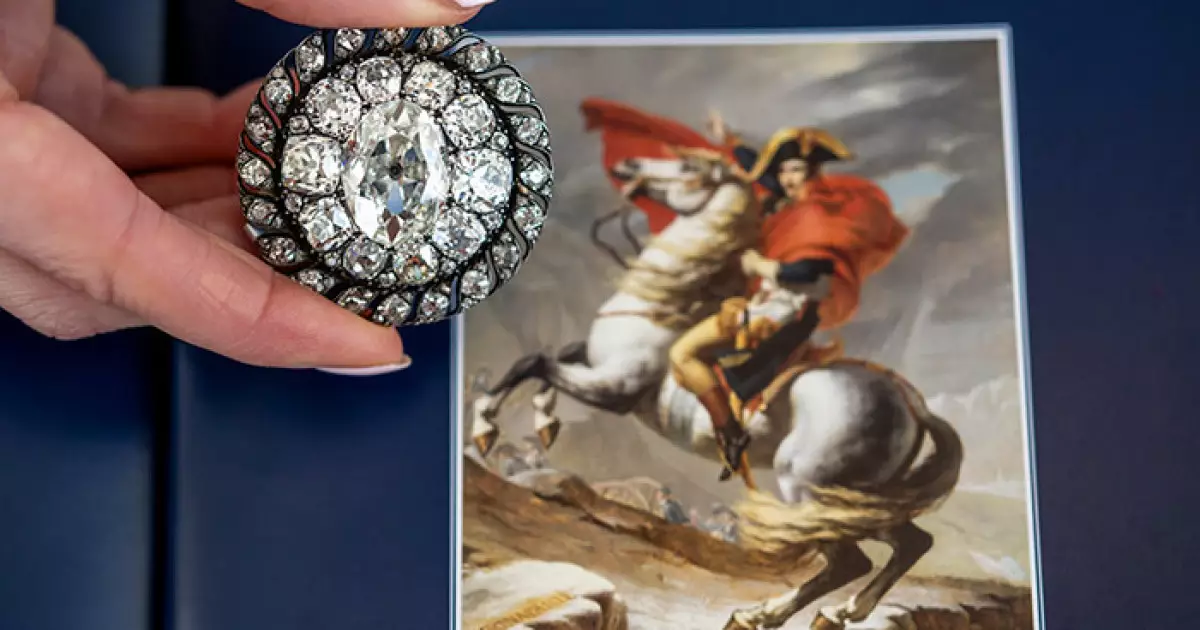   Наполеон Бонапартқа тиесілі түйреуіш 4,4 миллион долларға сатылды   