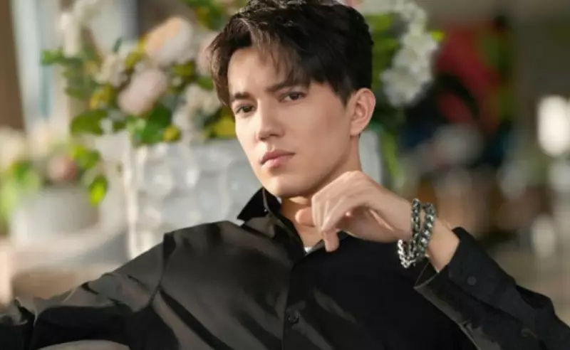 Фанаты в Лондоне загнали Димаша на крышу автомобиля