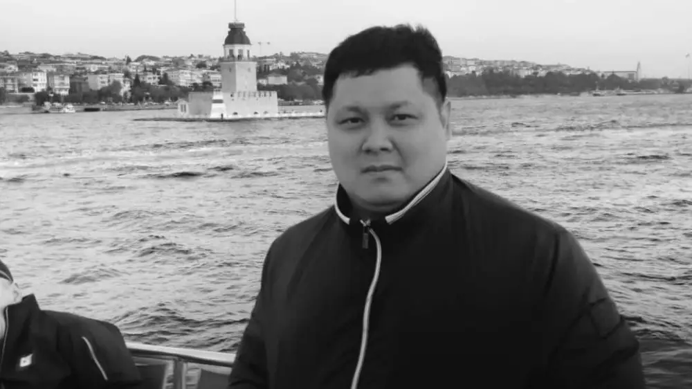 Нестрaшный укол стал роковым: казахстанец умер после жалоб на боли в колене