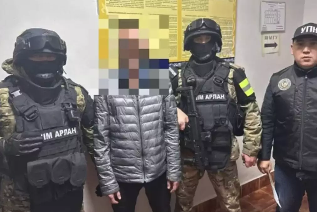 В Шымкенте задержали алматинца с двумя килограммами синтетических наркотиков