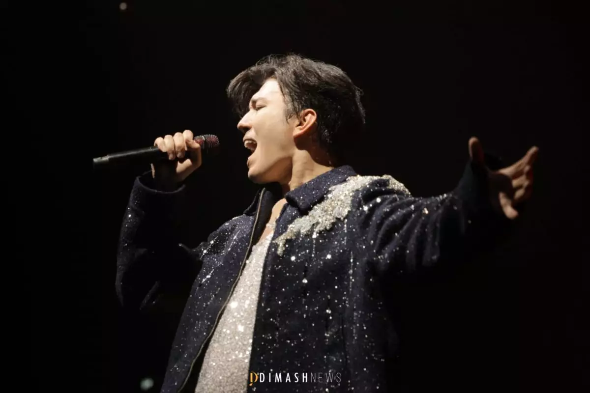 Димаш Кудайберген впервые исполнил гимн Казахстана в Лондоне