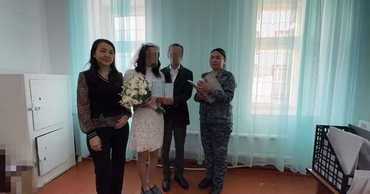   Абай облысындағы әйелдер колониясында неке қию рәсімі өтті   