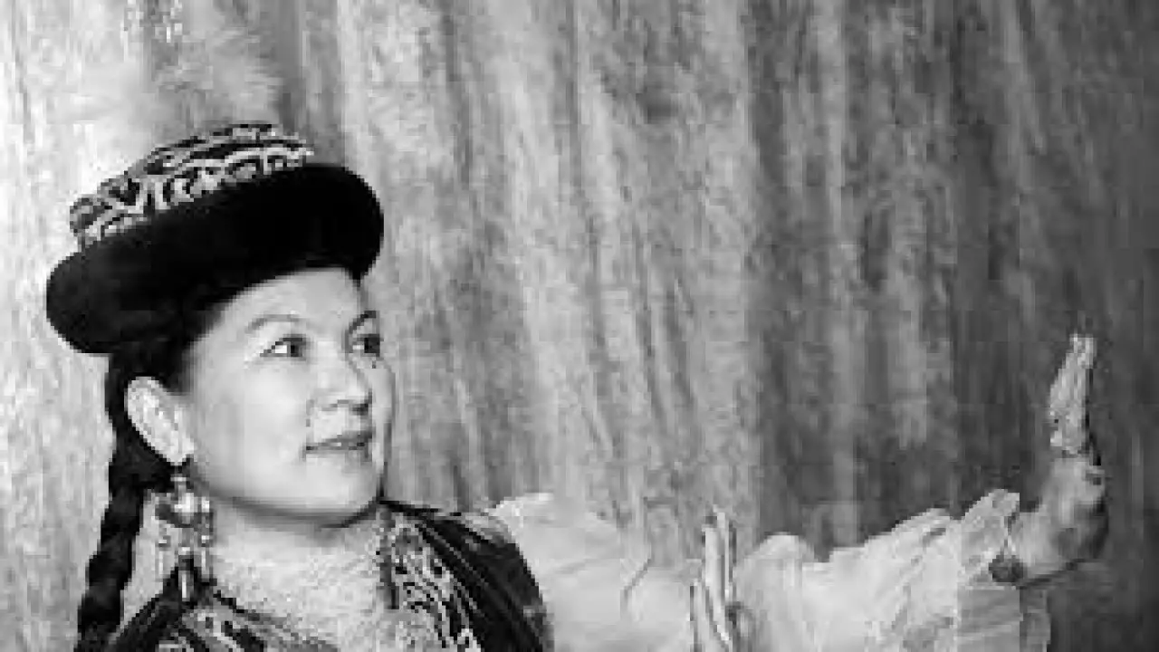 Шара Жиенқұлованың бұрын жарияланбаған сирек бейнематериалы табылды