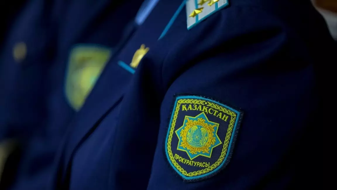 Азот оксиді: Астанада "көңілді газды" заңсыз сатқандар жазаланды