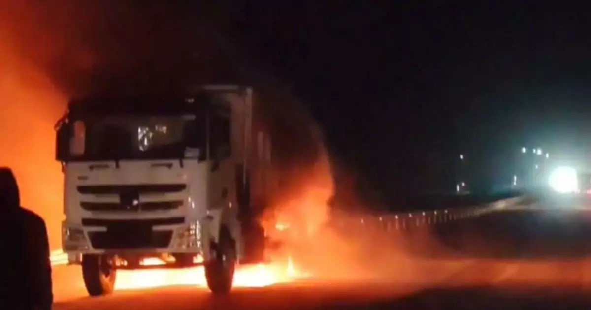  Алматы – Өскемен тасжолында жүк көлігі өртеніп кетті 