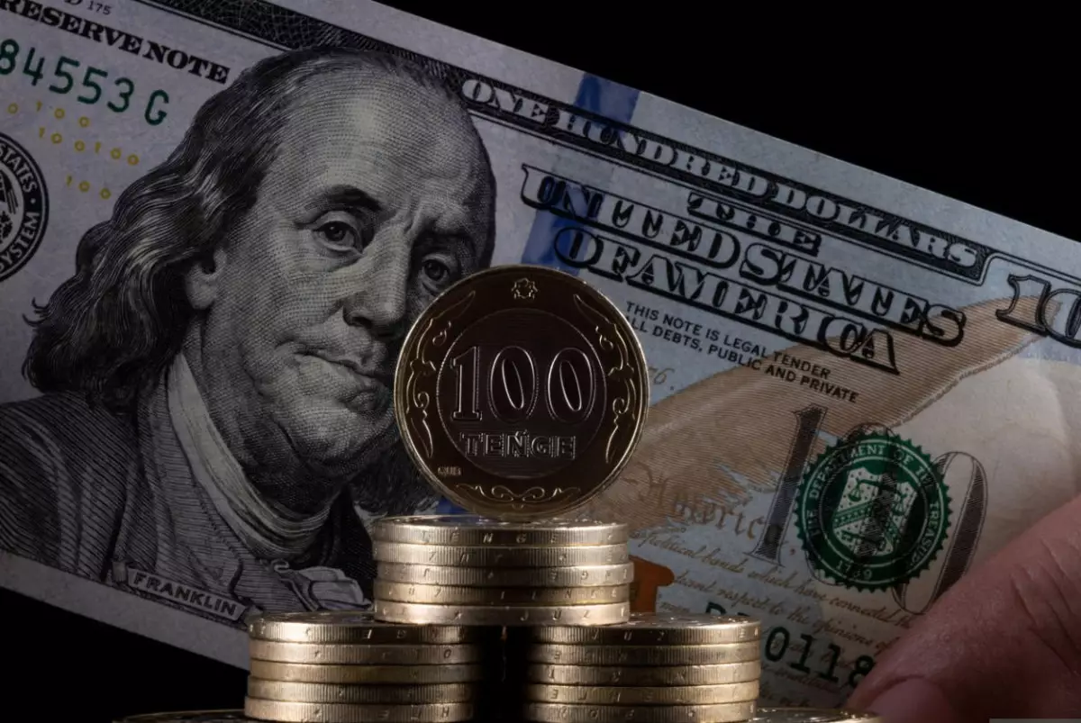 В Алматы закрыли финансовую пирамиду с поддельным брендом Голливуда