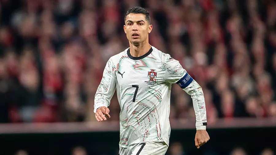 Роналду ұлттық құрама сапында алғаш рет алаңнан қуылды