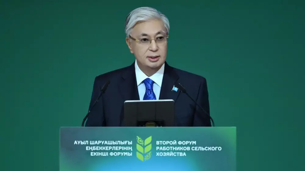 Токаев поблагодарил работников сельского хозяйства