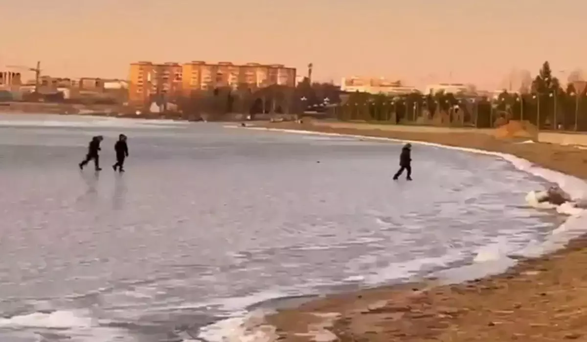 Көкшетаудағы Қопа көлінде ойнап жүрген төрт бала құтқарушылардың зәресін ұшырды (ВИДЕО)