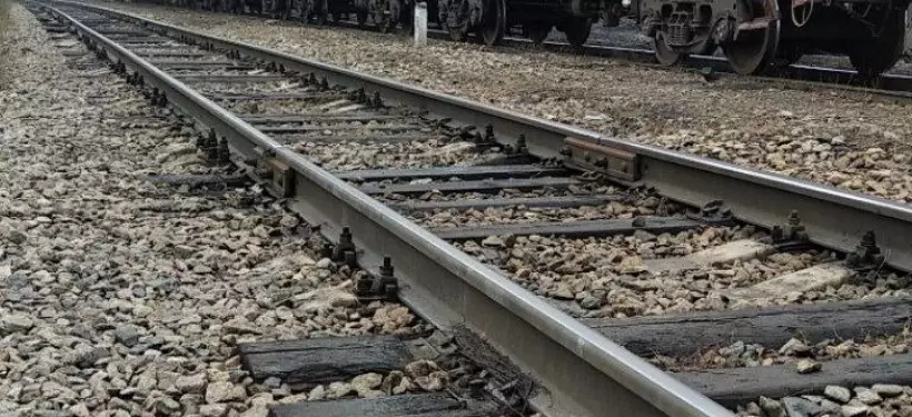 Наезд поезда на скутер произошел на станции Тараз