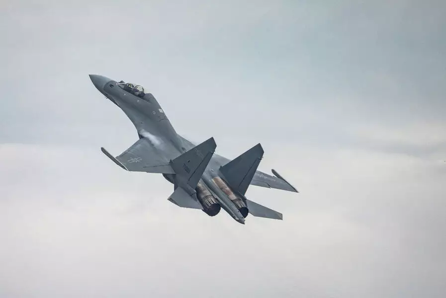 Истребитель Су-30 разбился в России, экипаж погиб