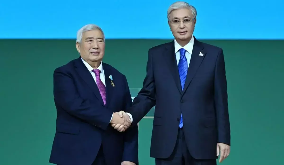 30 тружеников сельского хозяйства получили награды из рук президента Казахстана