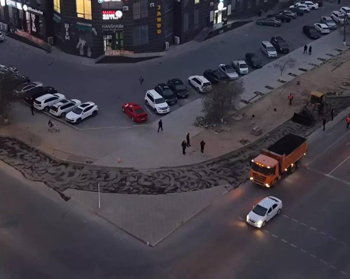 В одном из микрорайонов Актау обустроен новый правоповоротный съезд - новости на Lada.kz 14.11.2025