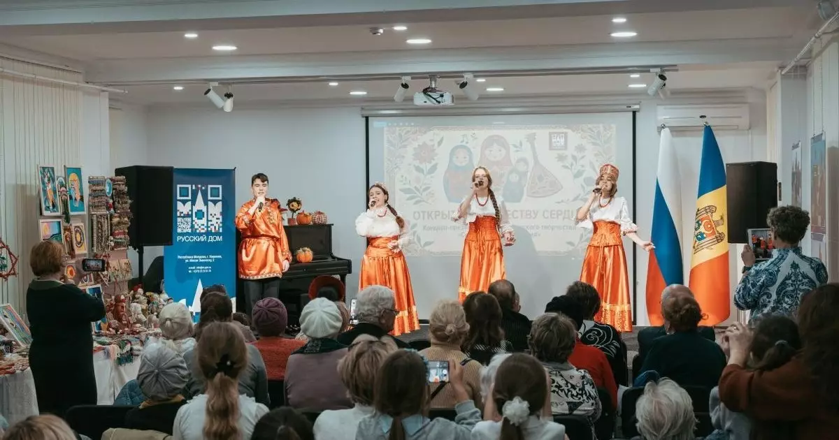  `Орыс үйлері`: тыңшылардың ордасы ма, мәдени ошақтар ма? 