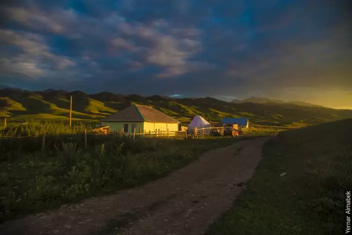 Тоқаев кәсіпкерлерді өз ауыл-аймағының өркендеуіне үлес қосуға шақырды
