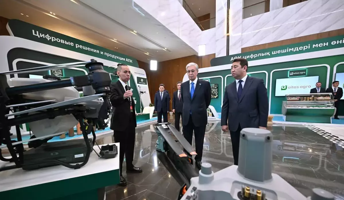 На агрофоруме Токаеву представили инновационные цифровые сервисы для сельского хозяйства