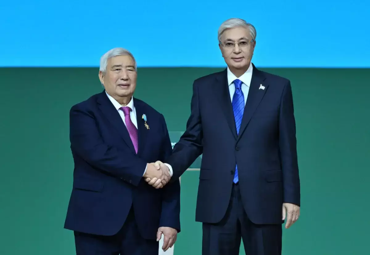 На форуме аграриев в Год рабочих профессий были оказаны особые почести людям труда