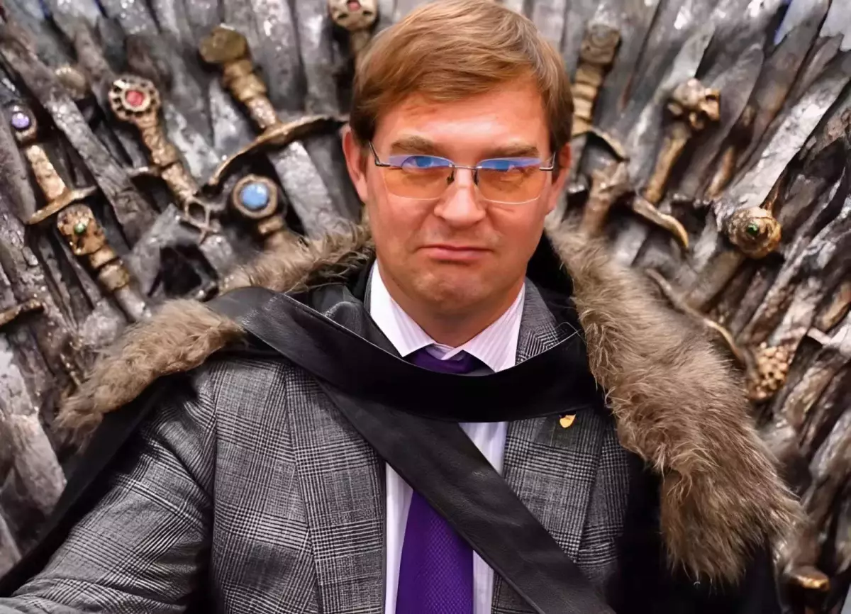 Тимур Турлов установил в Алматы настоящий трон из «Игры престолов» (ВИДЕО)