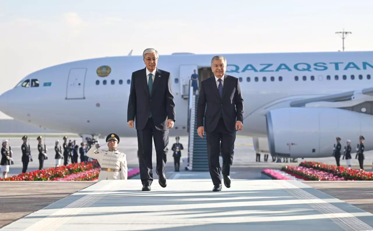 Президент Өзбекстанға мемлекеттік сапармен барды