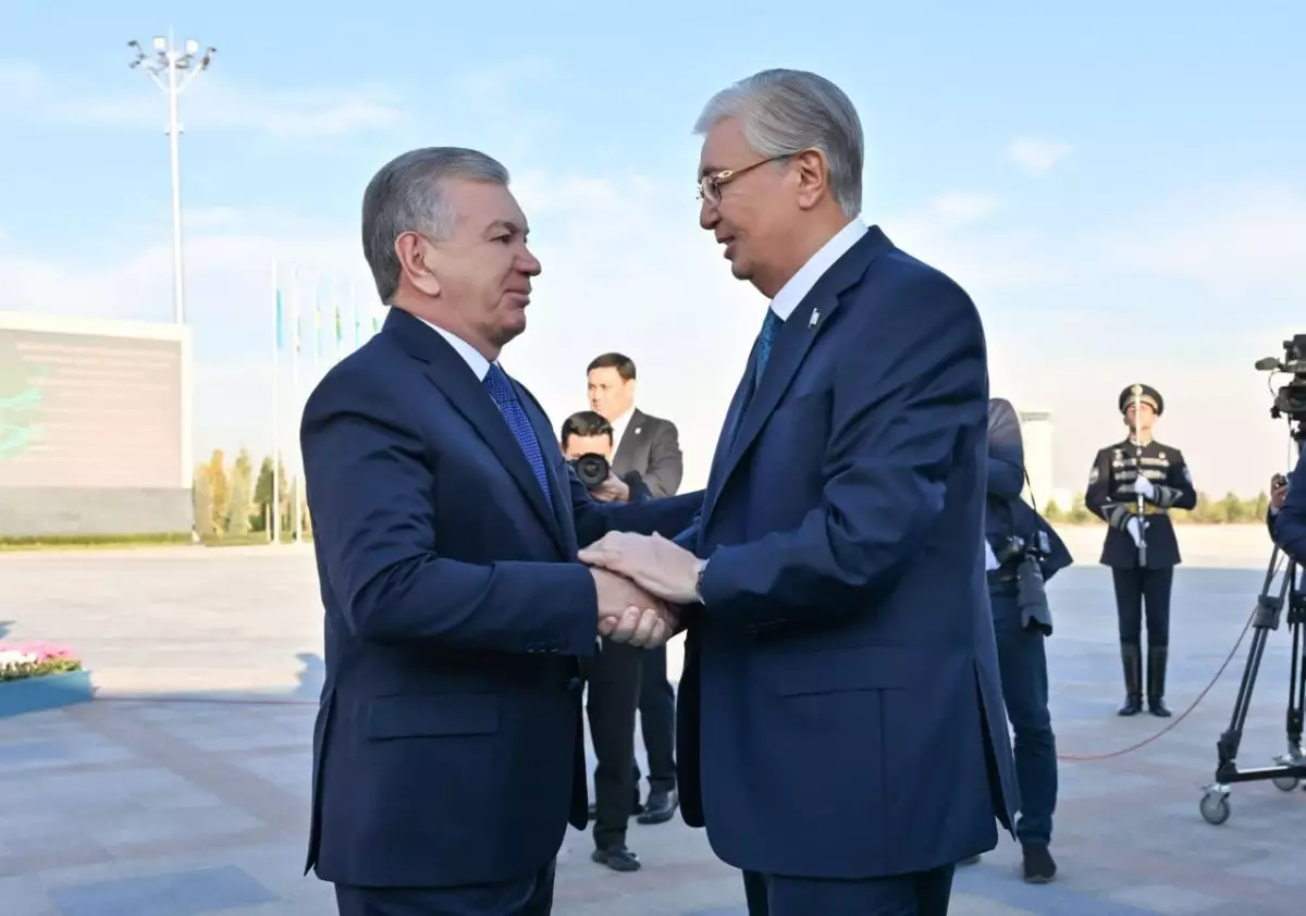 Токаев прибыл с государственным визитом в Ташкент
