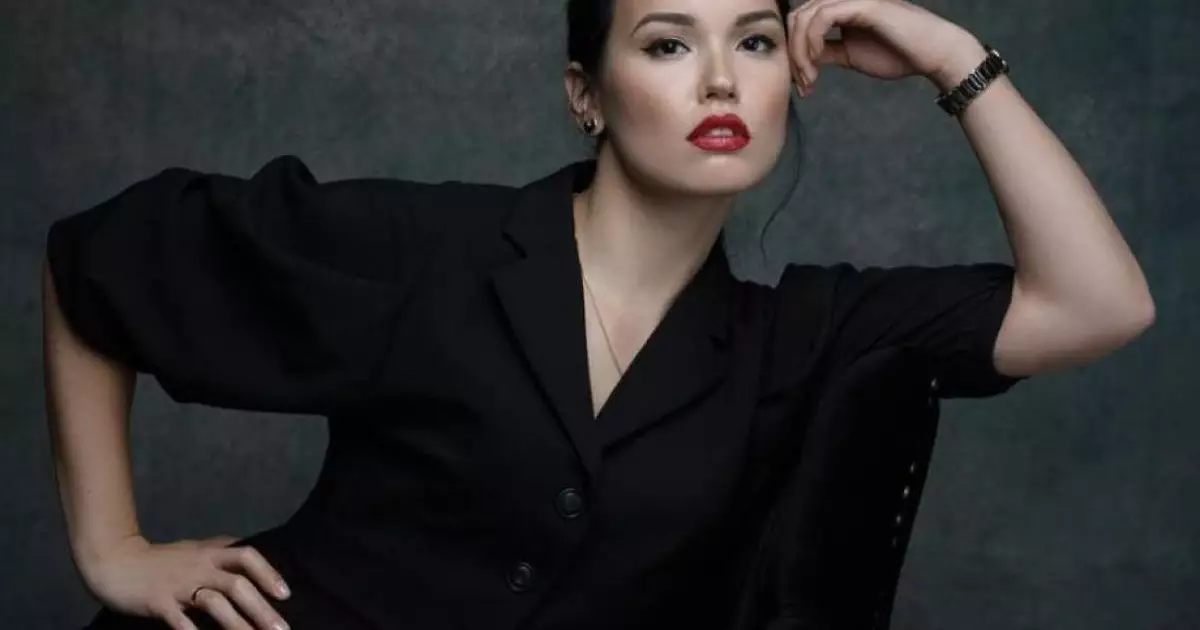  Қазақтарға тіл тигізген Биволдың әйеліне қатысты тағы бір жаңалық шықты 