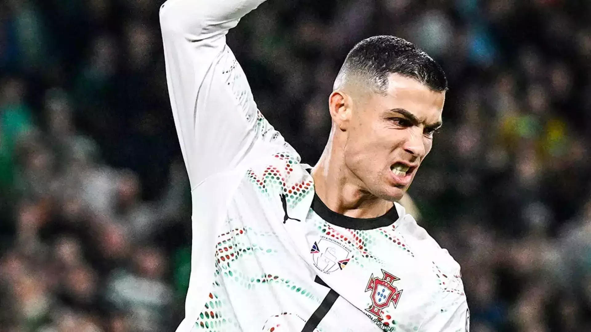 Роналду выгнали с поля в матче с Ирландией. Португалия с треском провалилась!